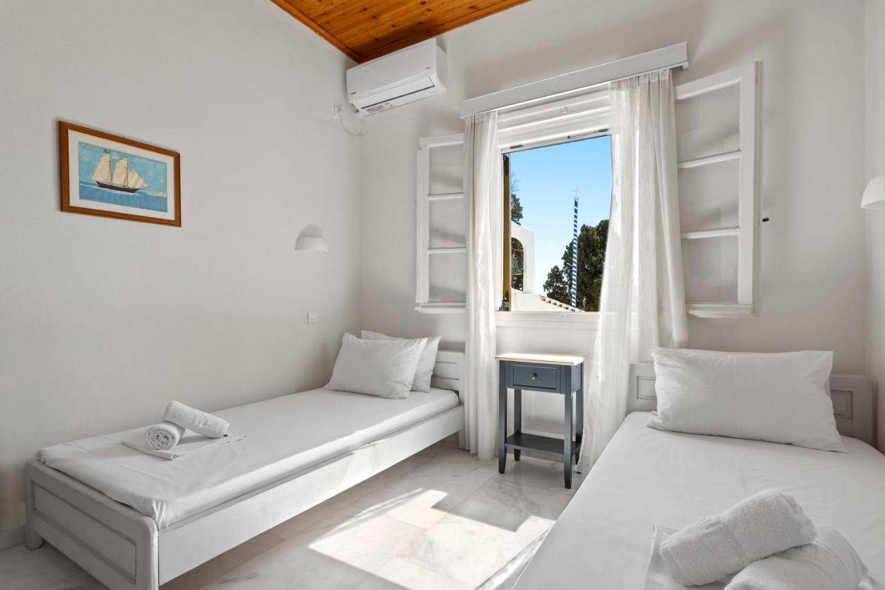 Villa Kalomira Spetses Town Exterior photo